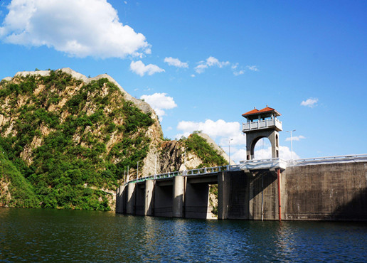 Tourist resort: Huanghuacheng Great Wall